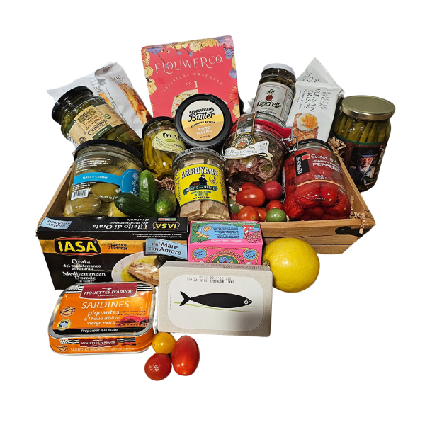 The Ultimate Snack Gift Basket Gift Baskets Associates Snackers Collection
