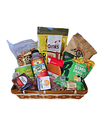 Colorado Small Office Graze and Share Snack Basket with local Colorado-made treats such as Oogie’s popcorn, Denver Chip Co. chips, Gnarly Cookies, Hammond’s Caramels, and Bibamba Chocolate, perfect for sharing in offices or small gathering